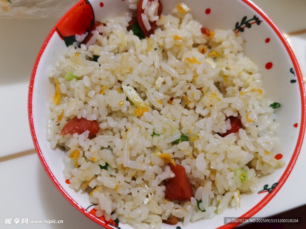 美味可口的火腿蛋炒饭