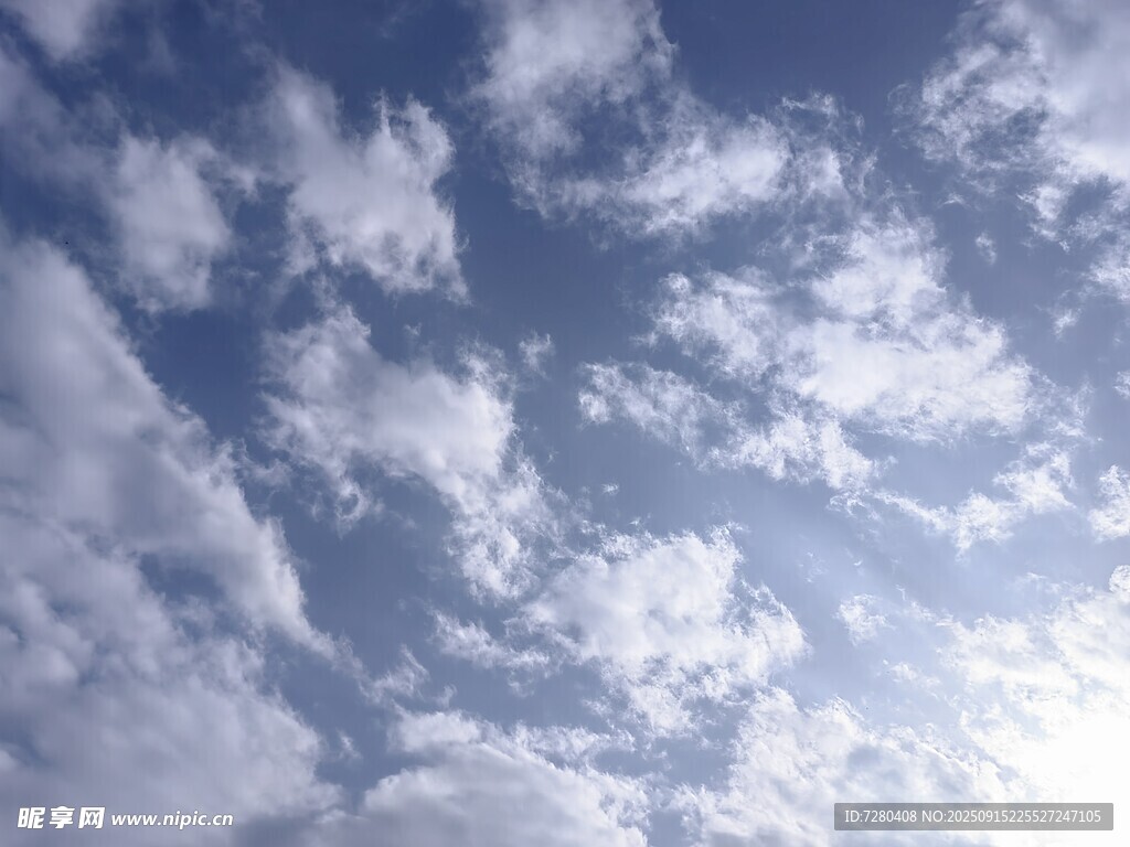 蓝天白云美景