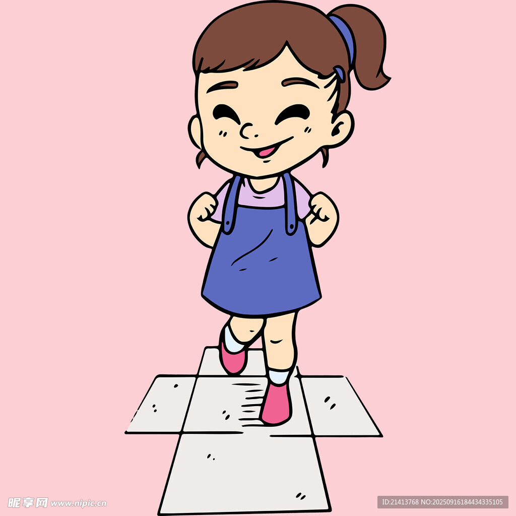 女孩开心站在体重秤上