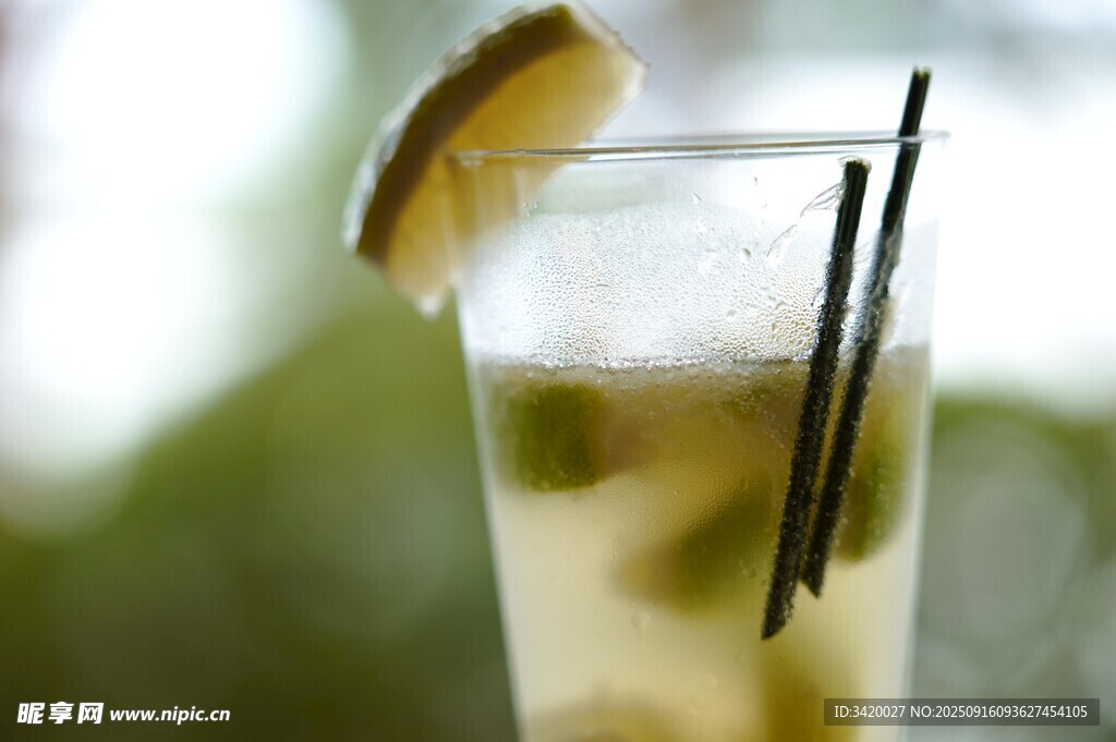 清新柠檬鸡尾酒