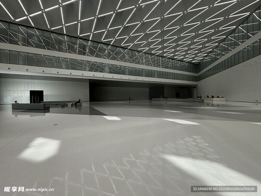 空旷工业风室内空间场景