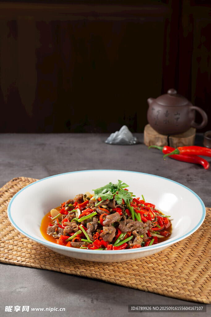小炒黄牛肉