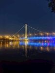夜晚桥梁夜景绚丽倒影