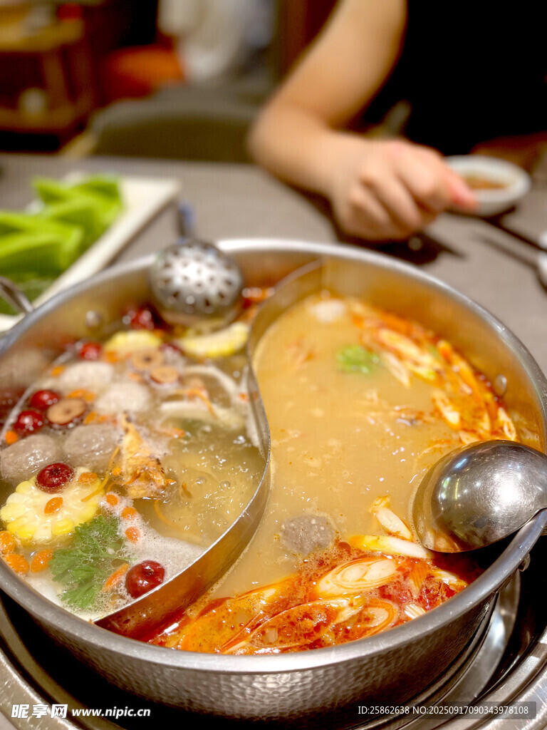 海南椰子鸡 糟粕醋火锅