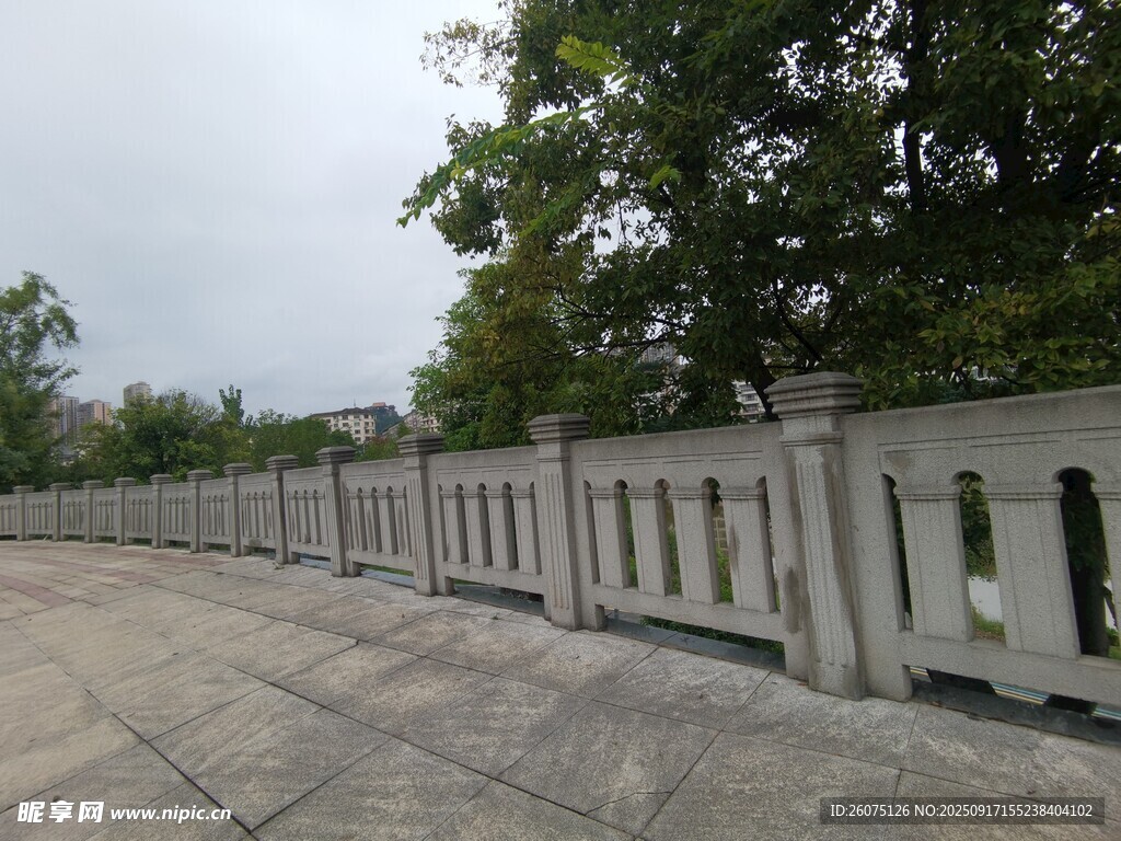 户外石栏杆景观
