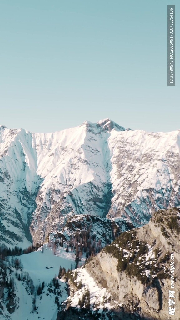 雪山壮丽景致