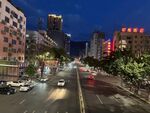 广元蜀门路城市夜景中的繁华街道