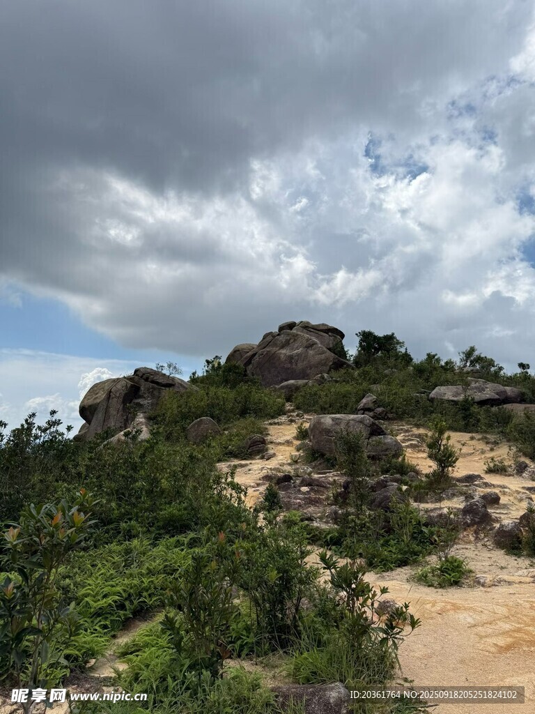 山间景致