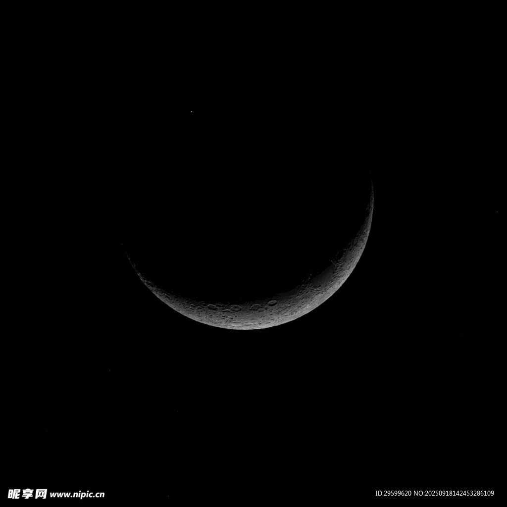 夜空中的弯弯新月