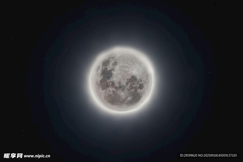 夜空中的皎洁明月