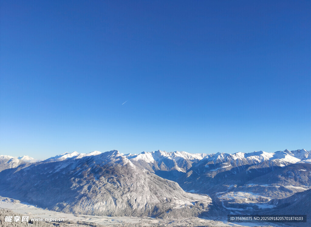 雪山壮丽风光