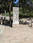 八达岭长户外石景与休闲桌椅景观