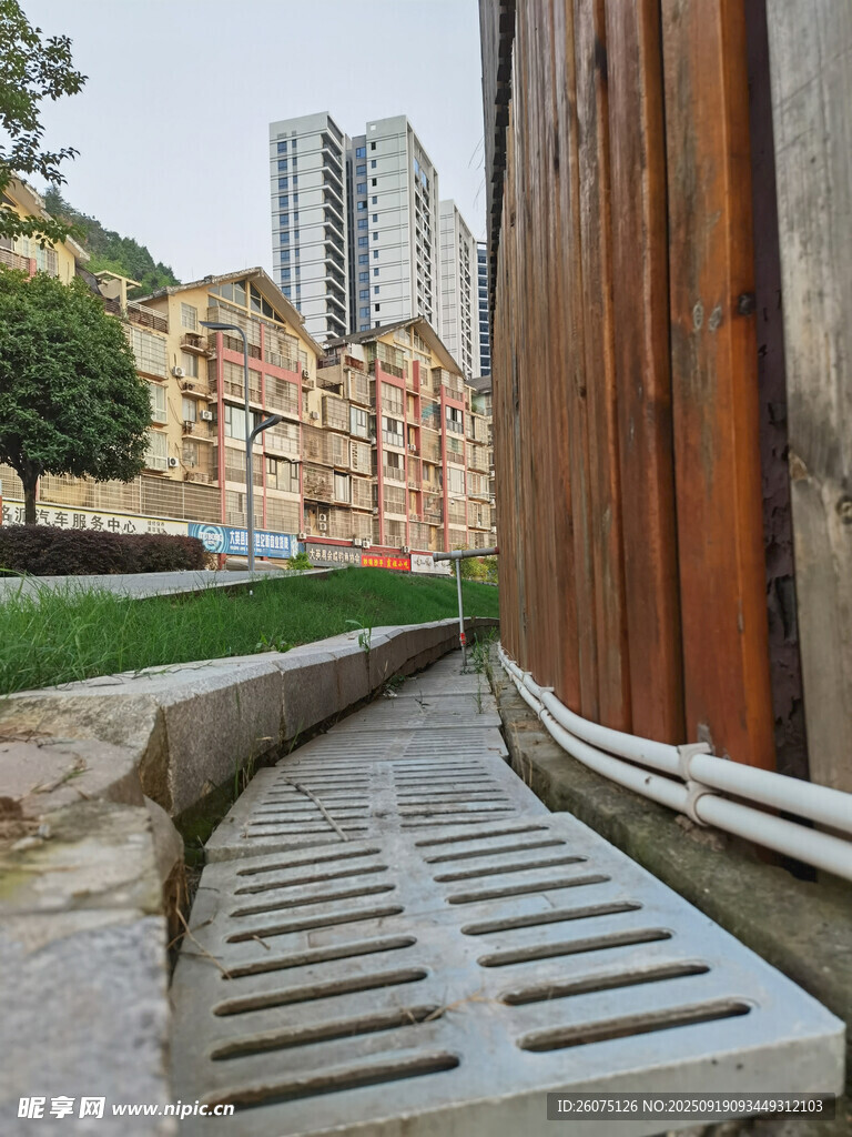 城市户外木质步道景观