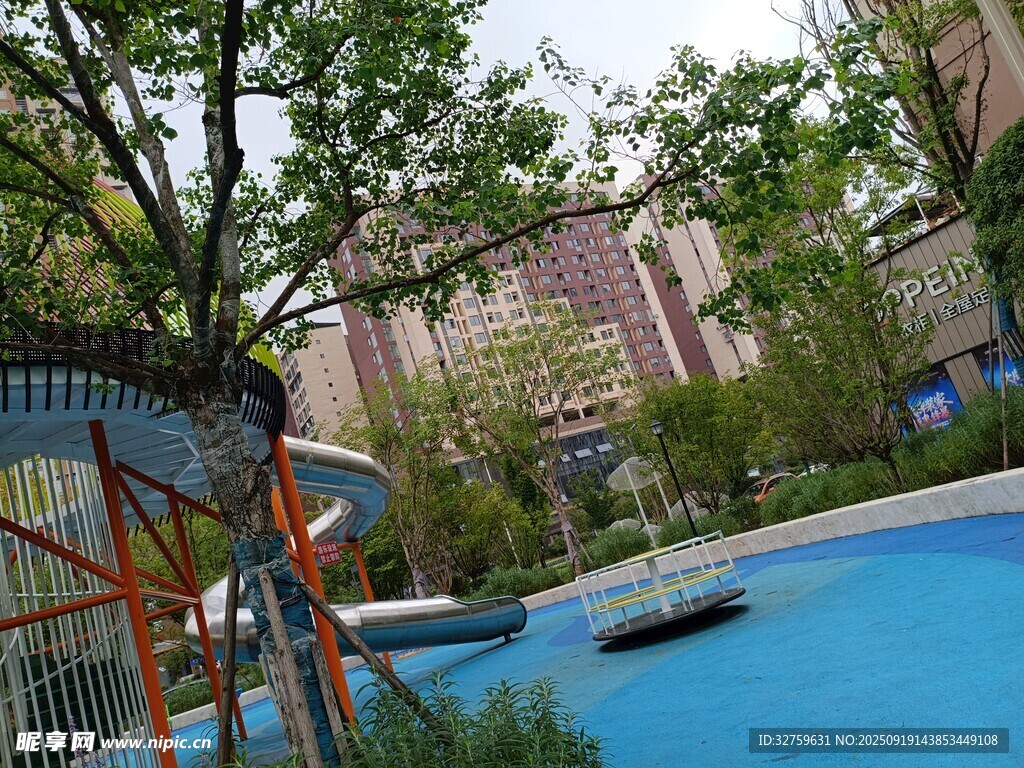 城市中的户外休闲游乐场地