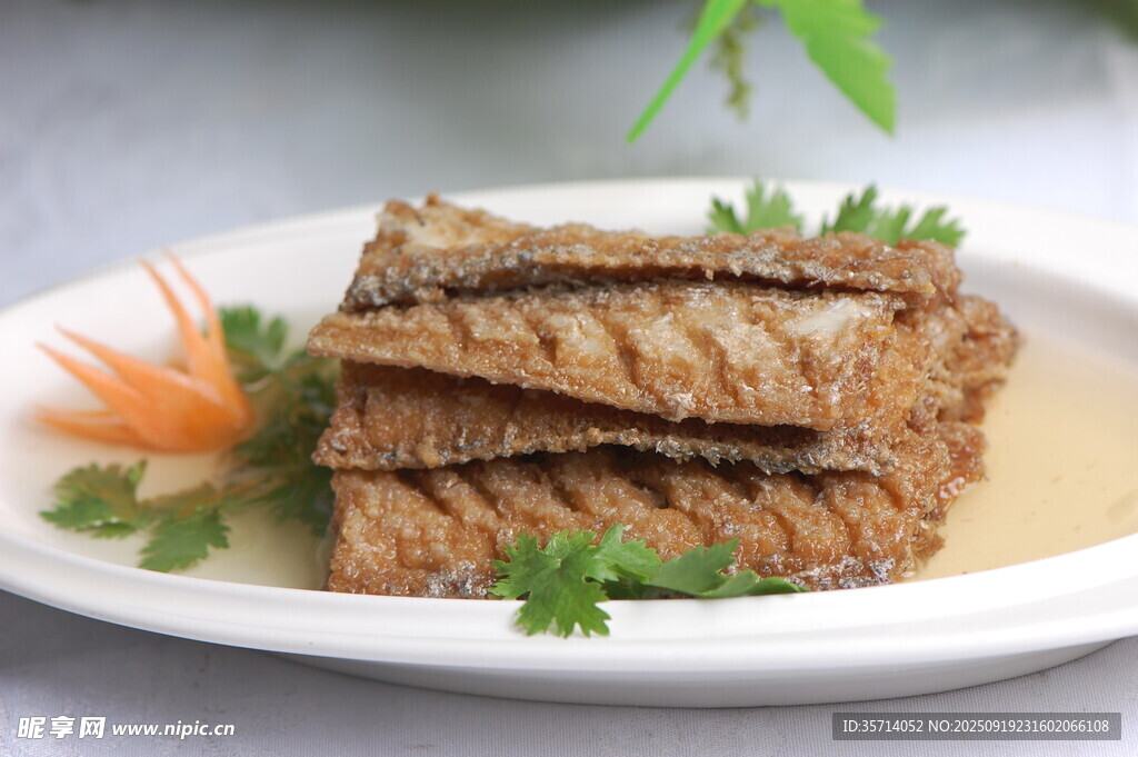 美味香酥带鱼