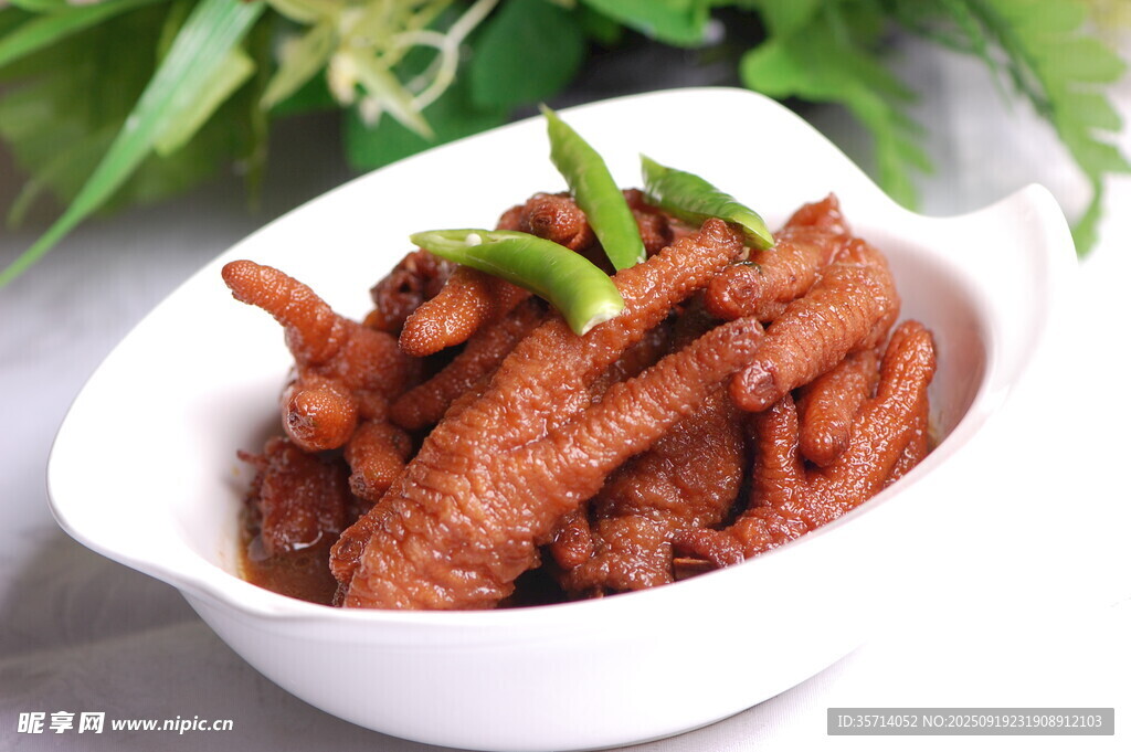 美味卤鸡爪