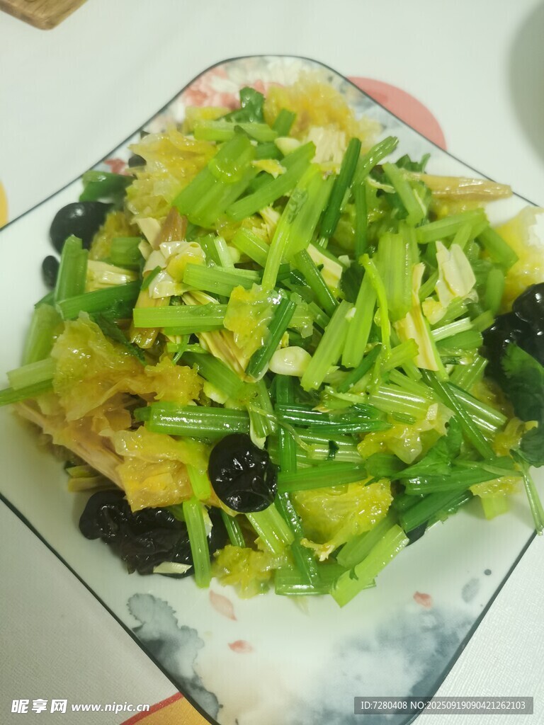 凉拌时蔬