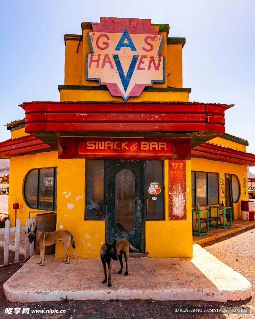 色彩鲜艳的墨西哥风格小店