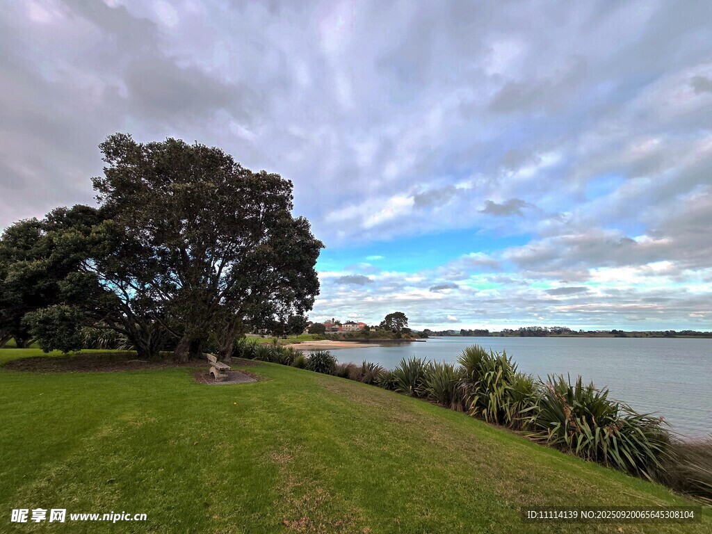 海滨小镇风景