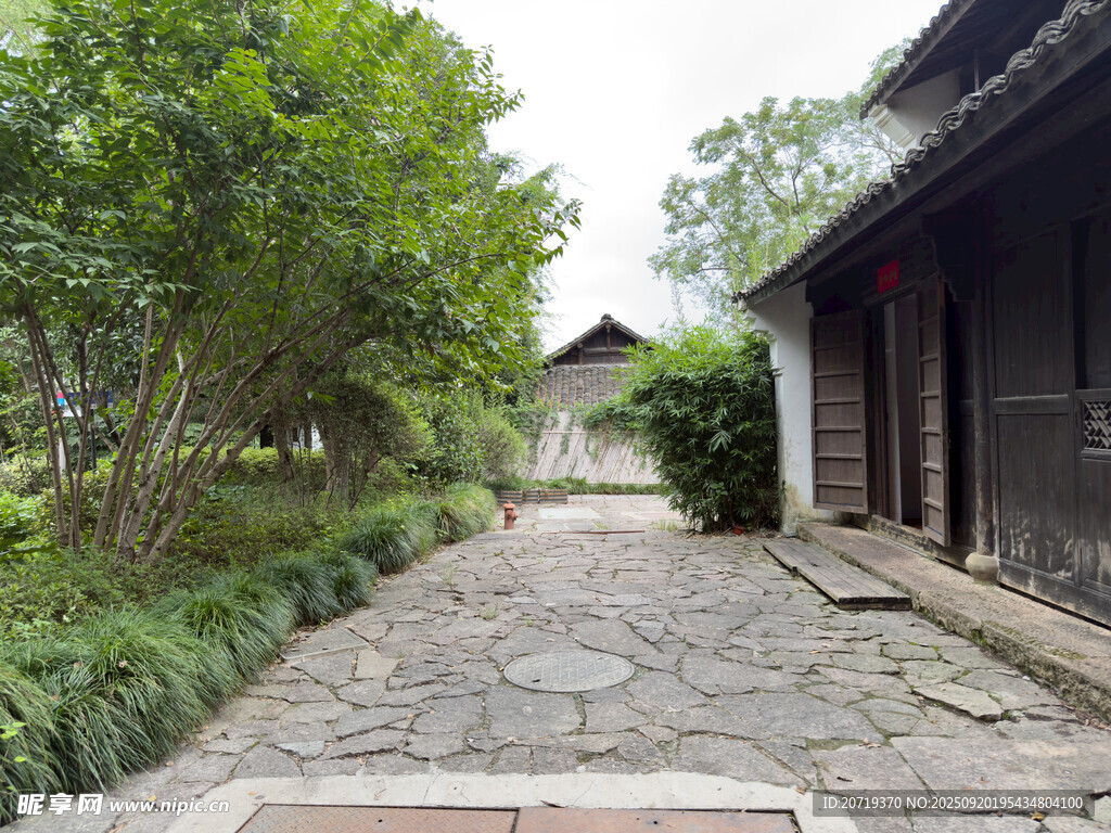 古巷石板路