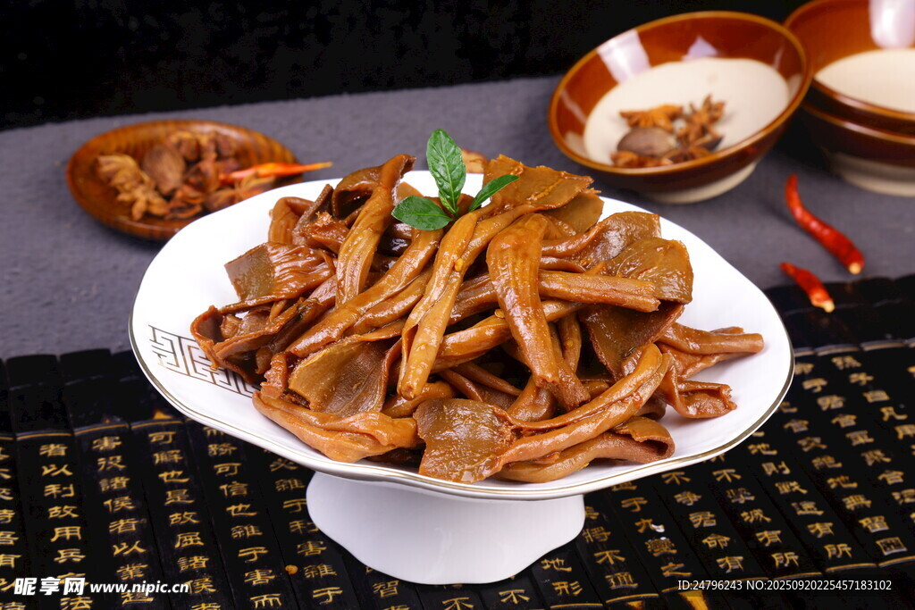 美味卤鸭肚