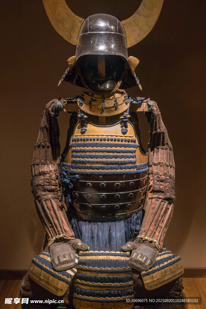 日本武士盔甲人偶展示