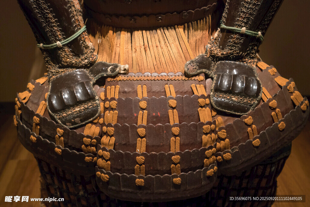 古代武士铠甲局部特写