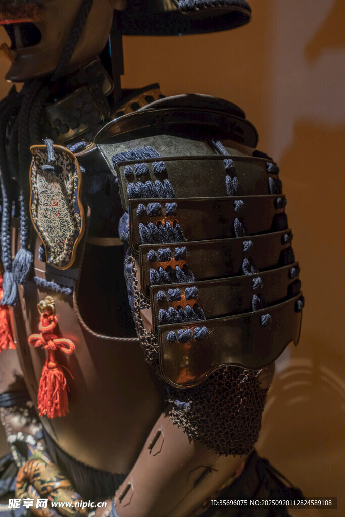 武士铠甲局部特写