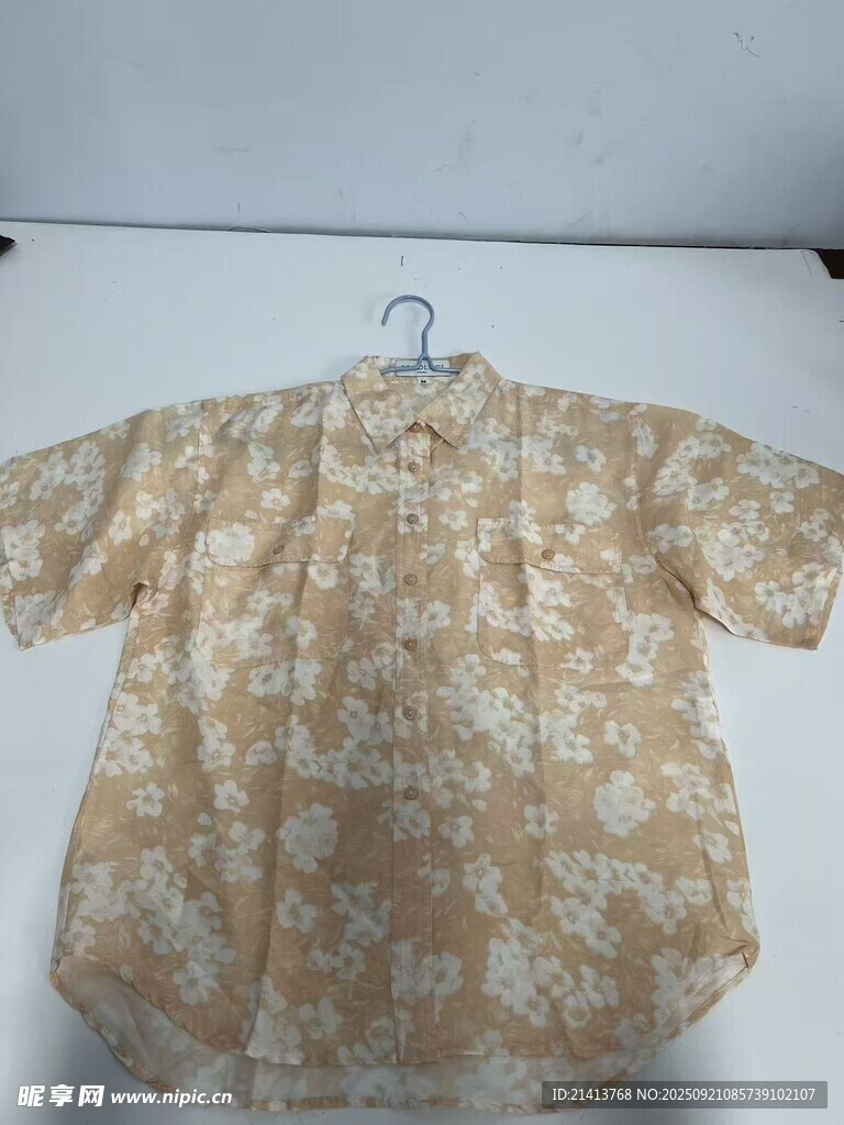 碎花短袖