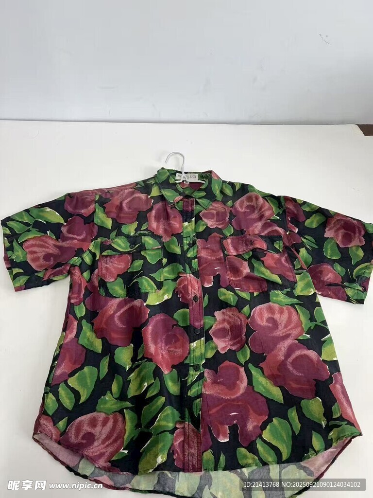 花卉衬衫