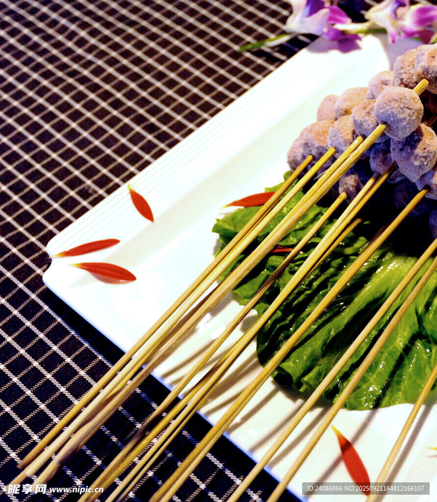 美味烤串摆盘精致诱人
