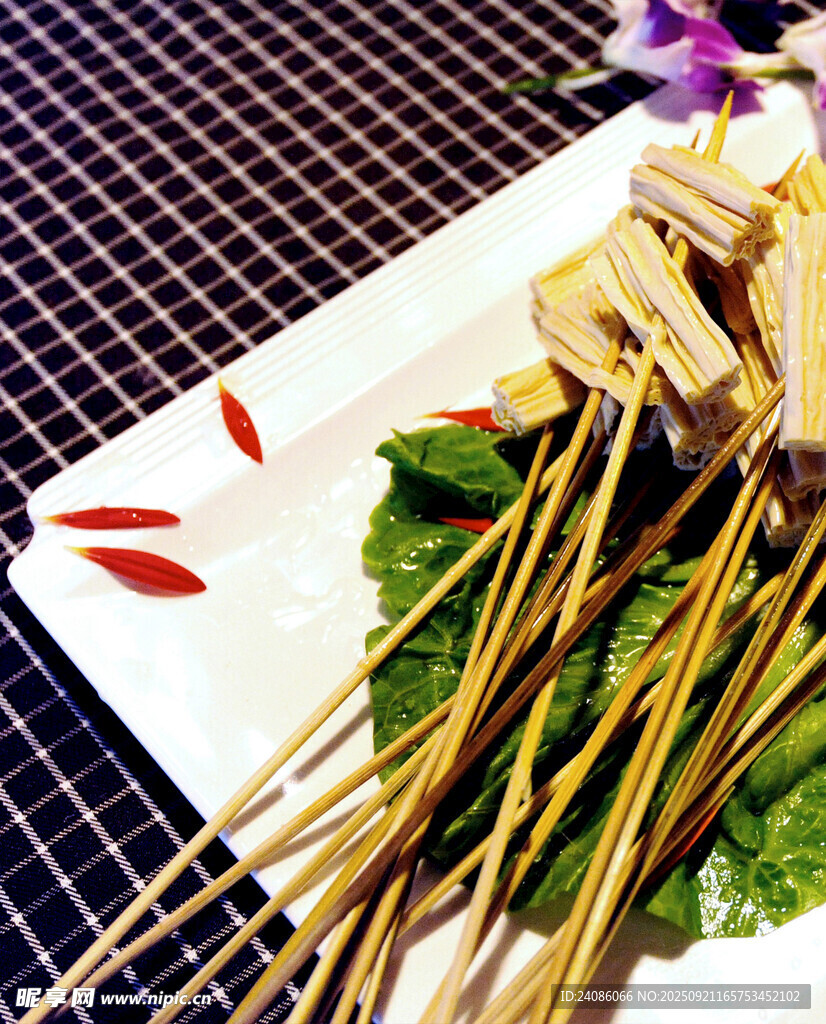竹签串起的美味豆腐串