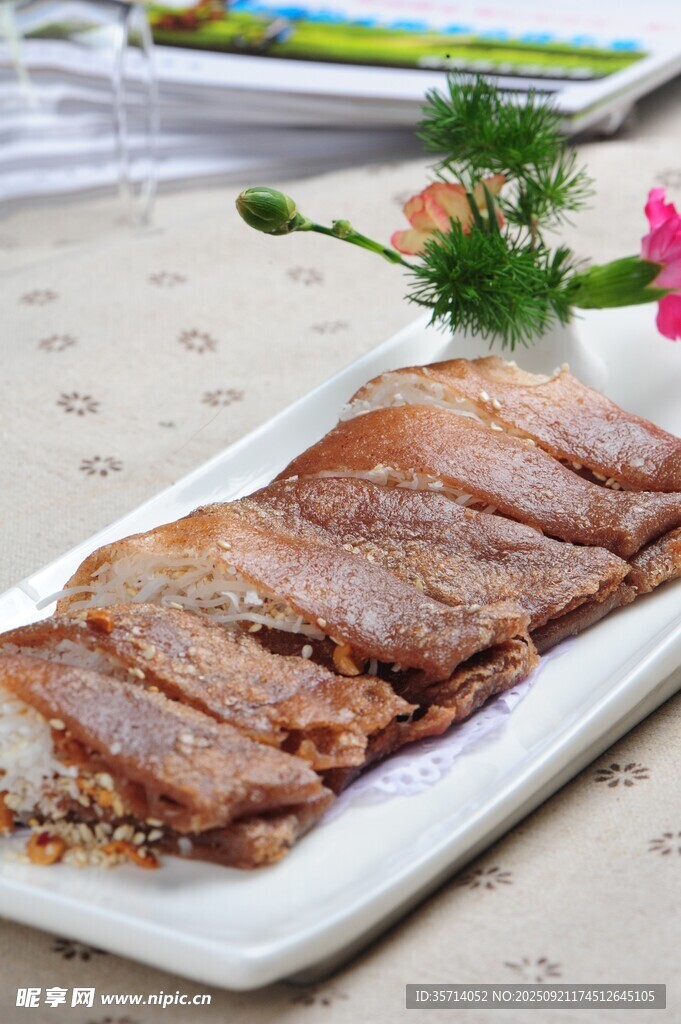 美味酱牛肉切片摆盘