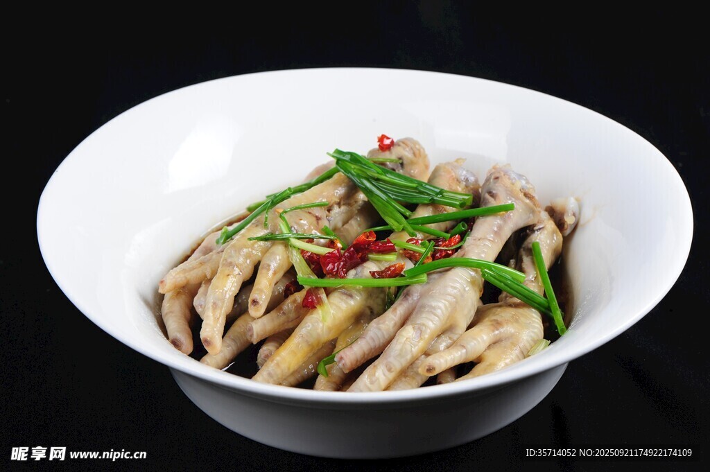 香辣美味凤爪