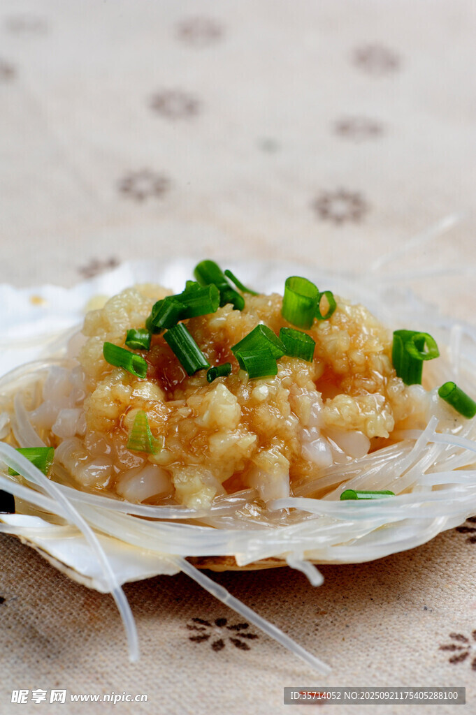 蒜蓉粉丝蒸扇贝