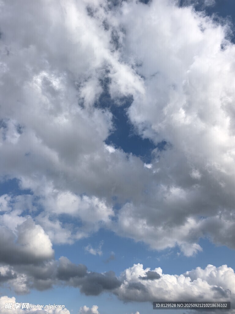 蓝天白云美景