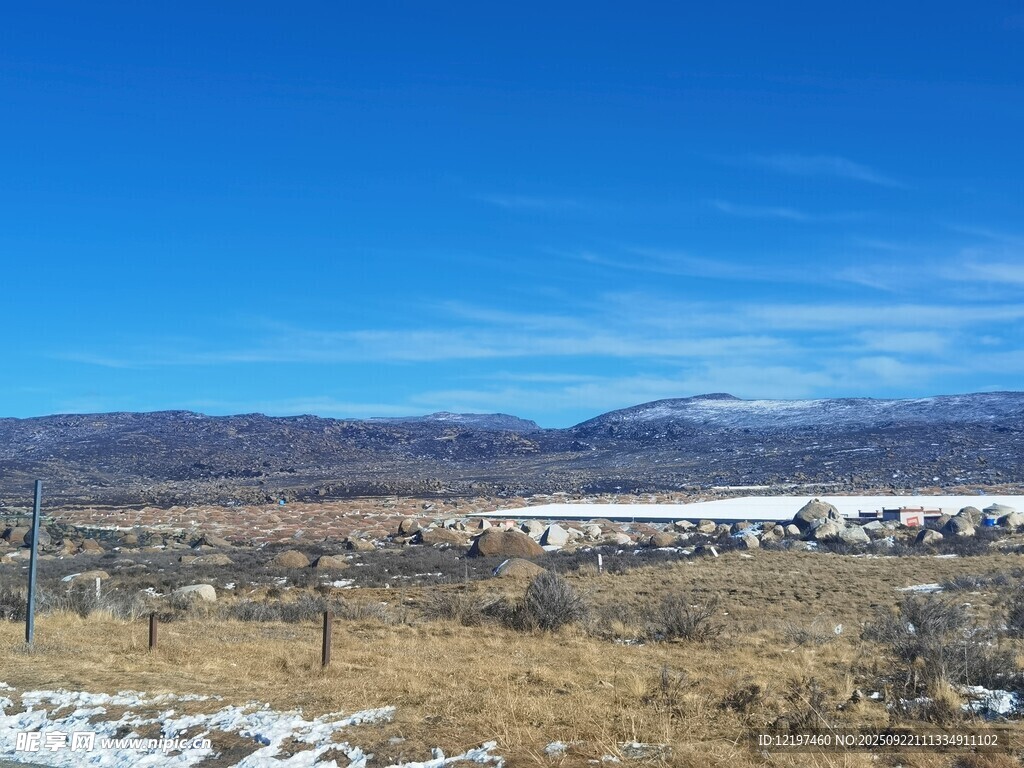 冬日旷野雪景风光