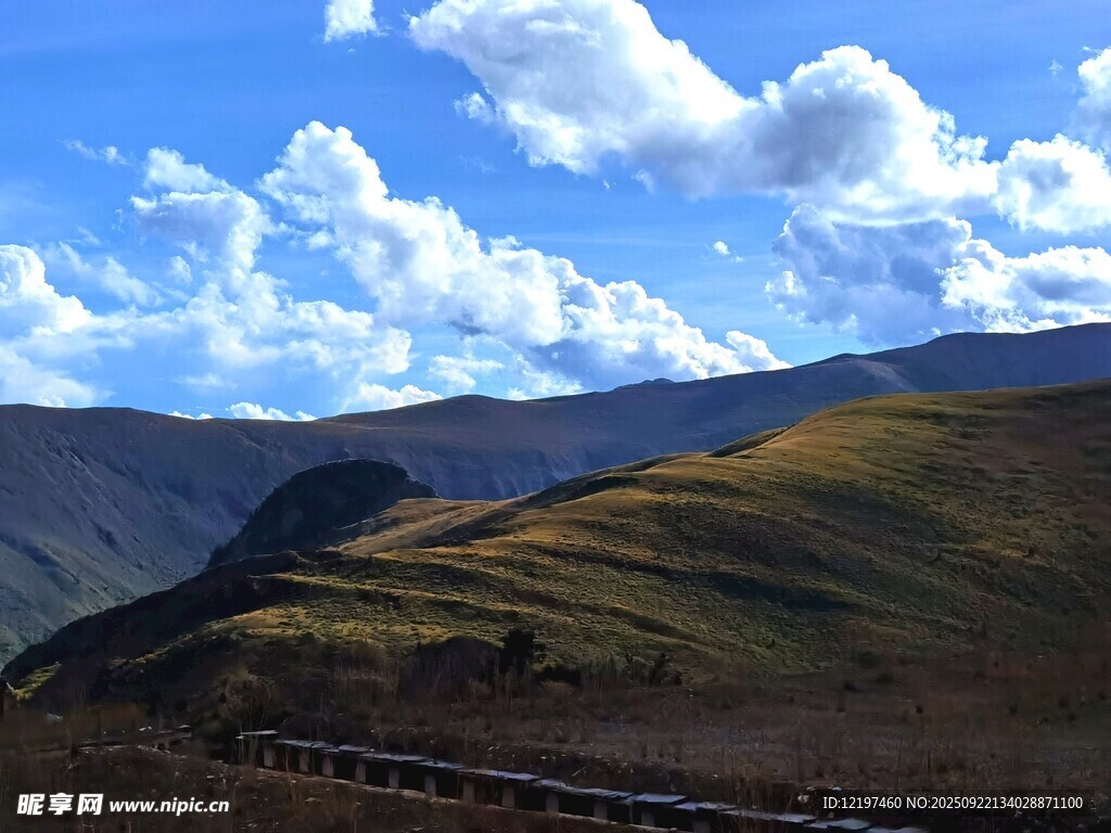 山间公路美景