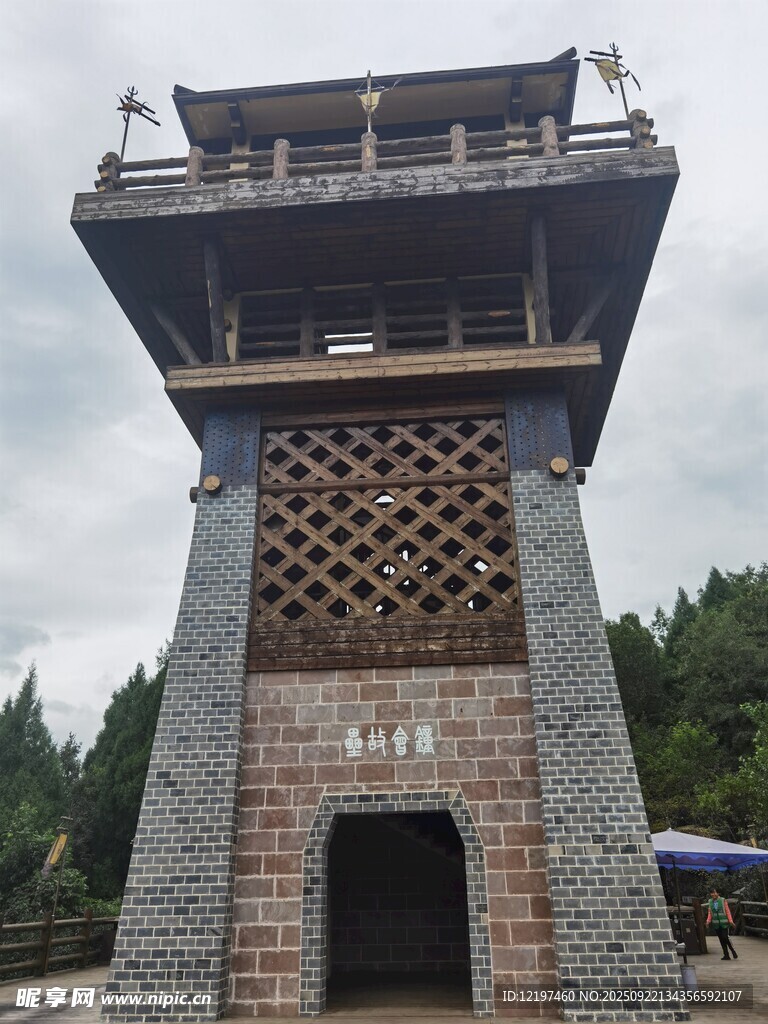 古朴塔楼建筑景观