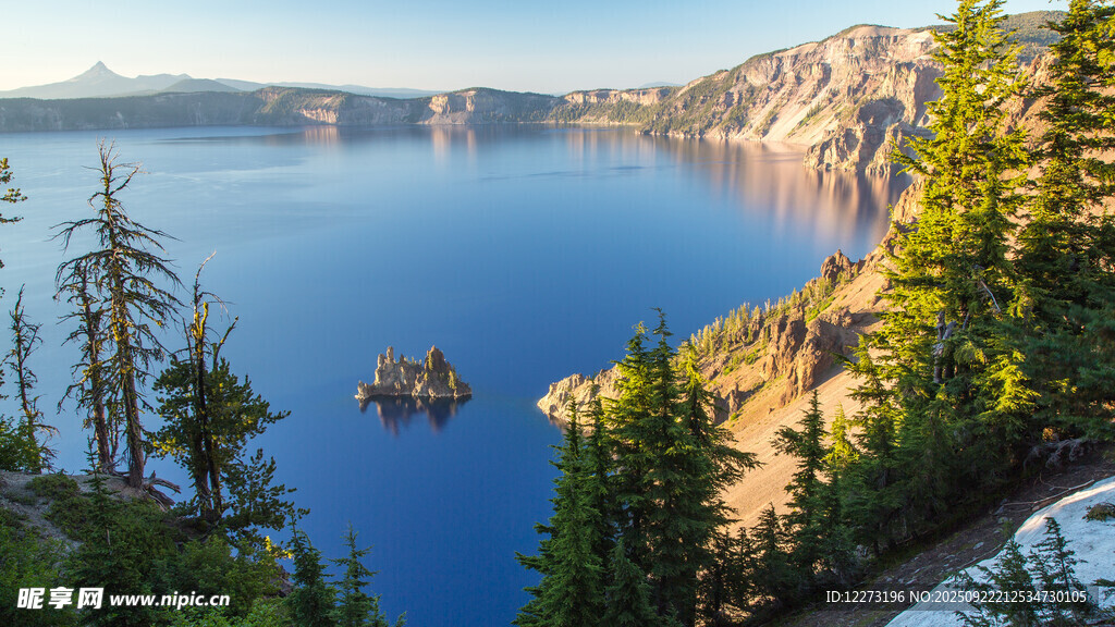 火山口湖美景