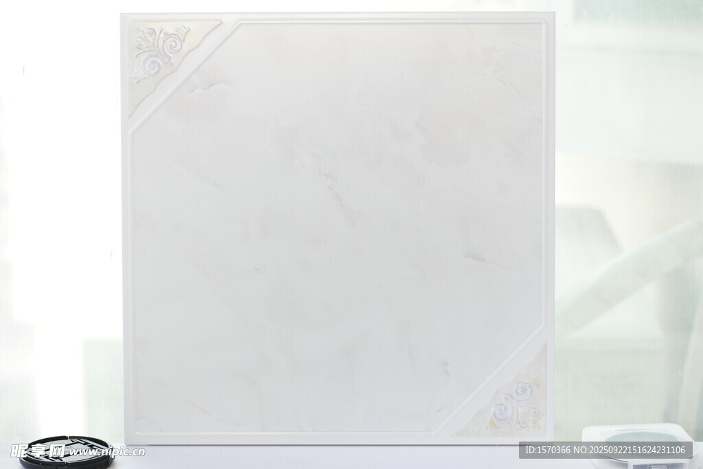 白色瓷砖样品展示