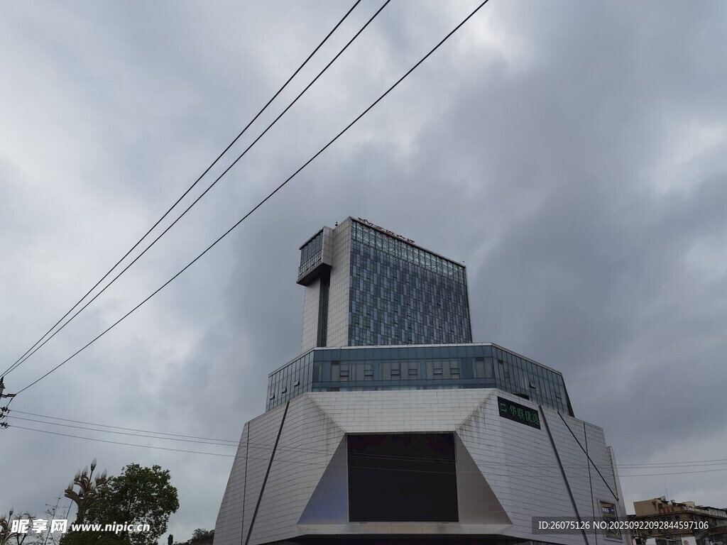 现代风格独特建筑外观