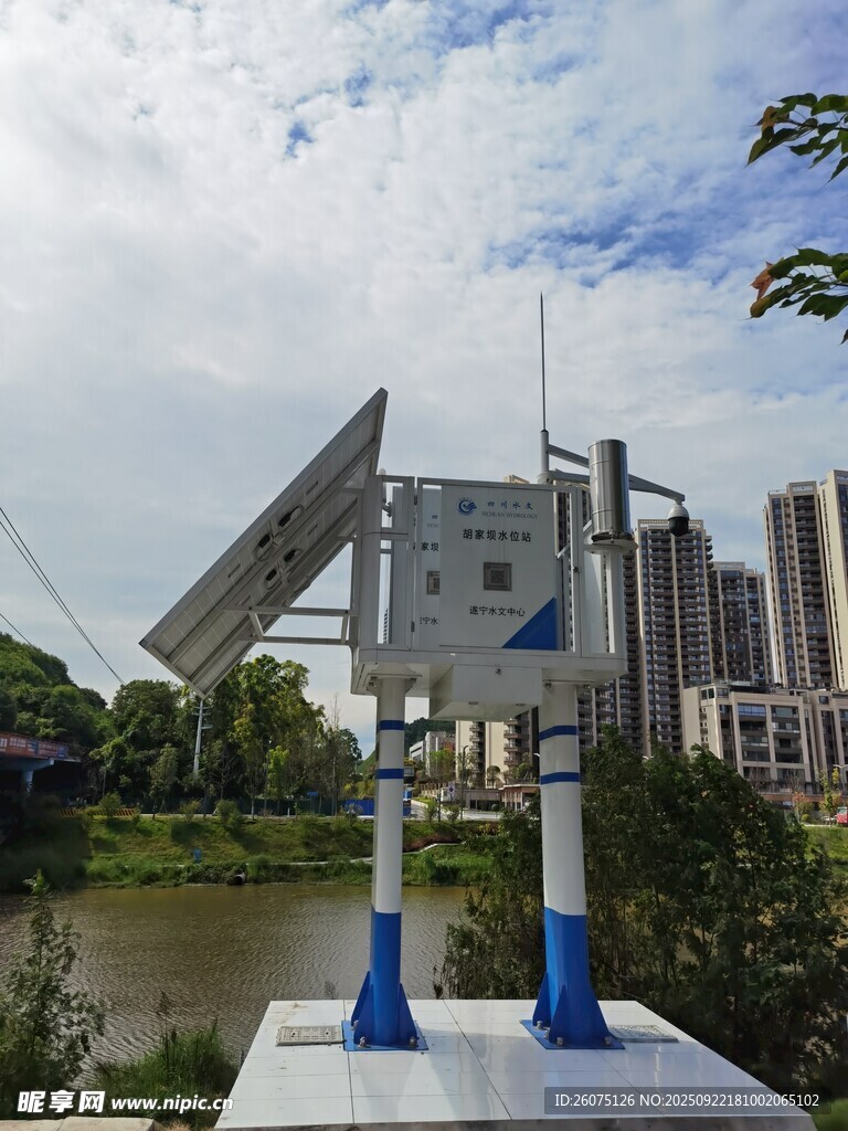 户外太阳能指示牌设施