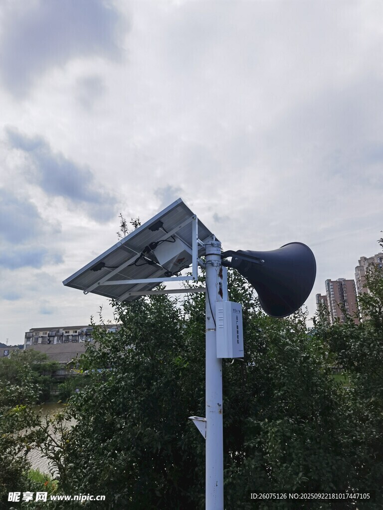 户外太阳能扩音设备