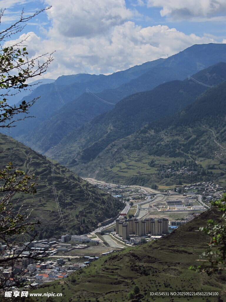 山间村落美景