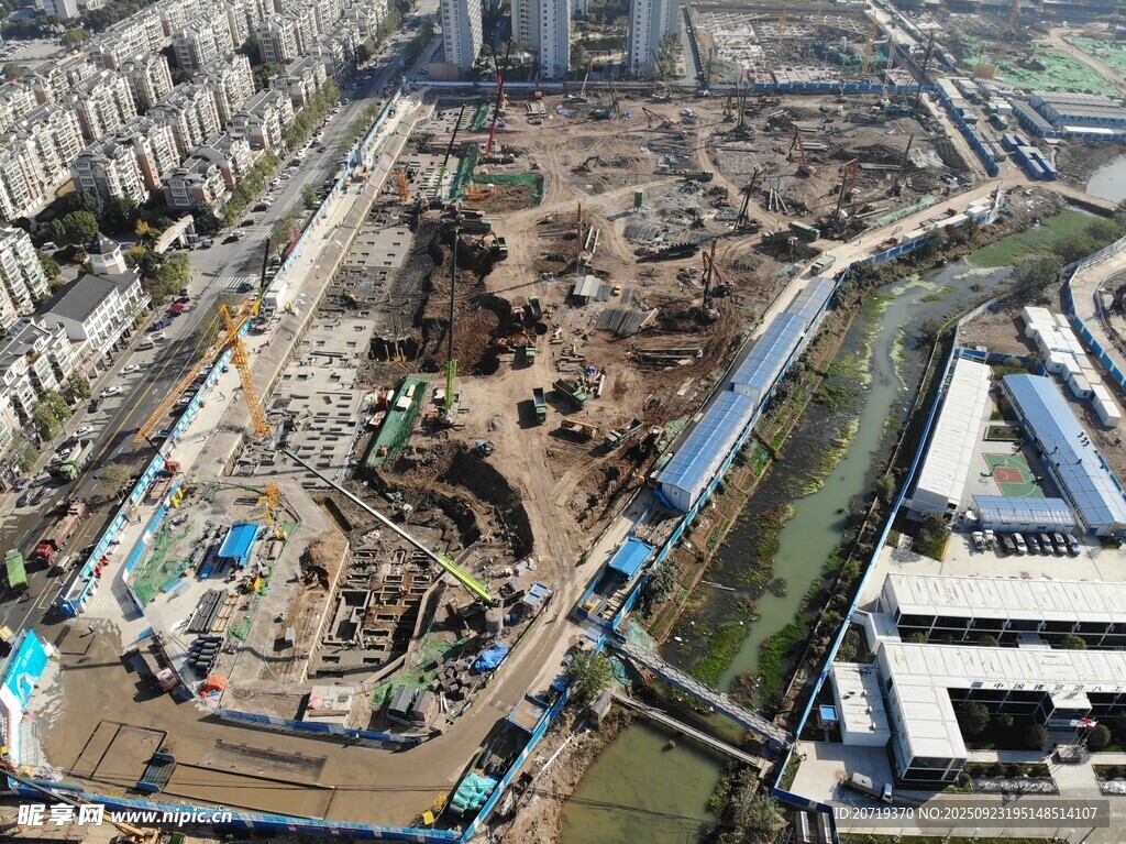 城市施工建设俯瞰景象