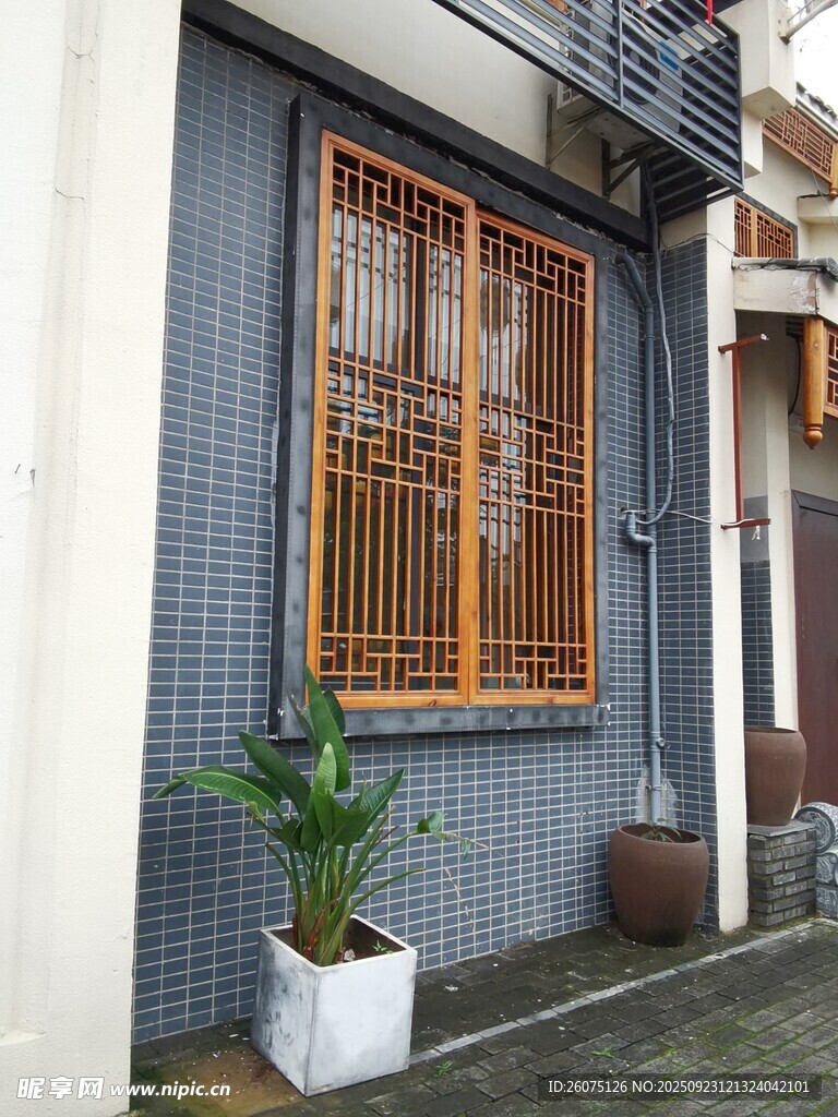 中式风格窗边绿植景致