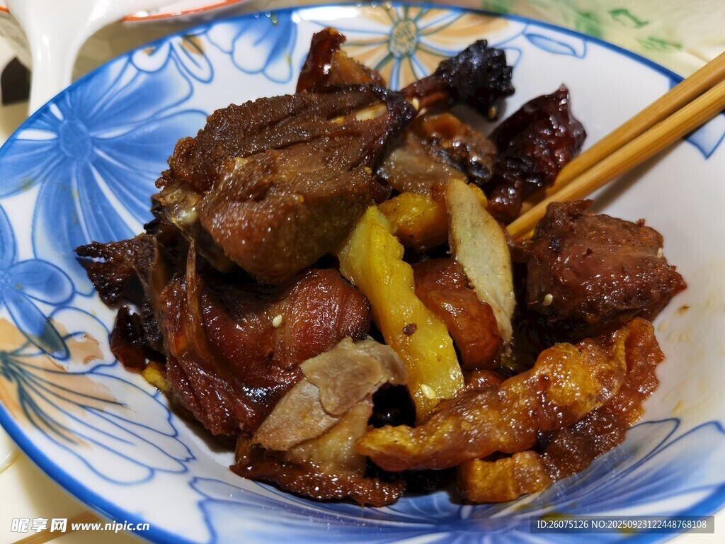 美味排骨菜肴