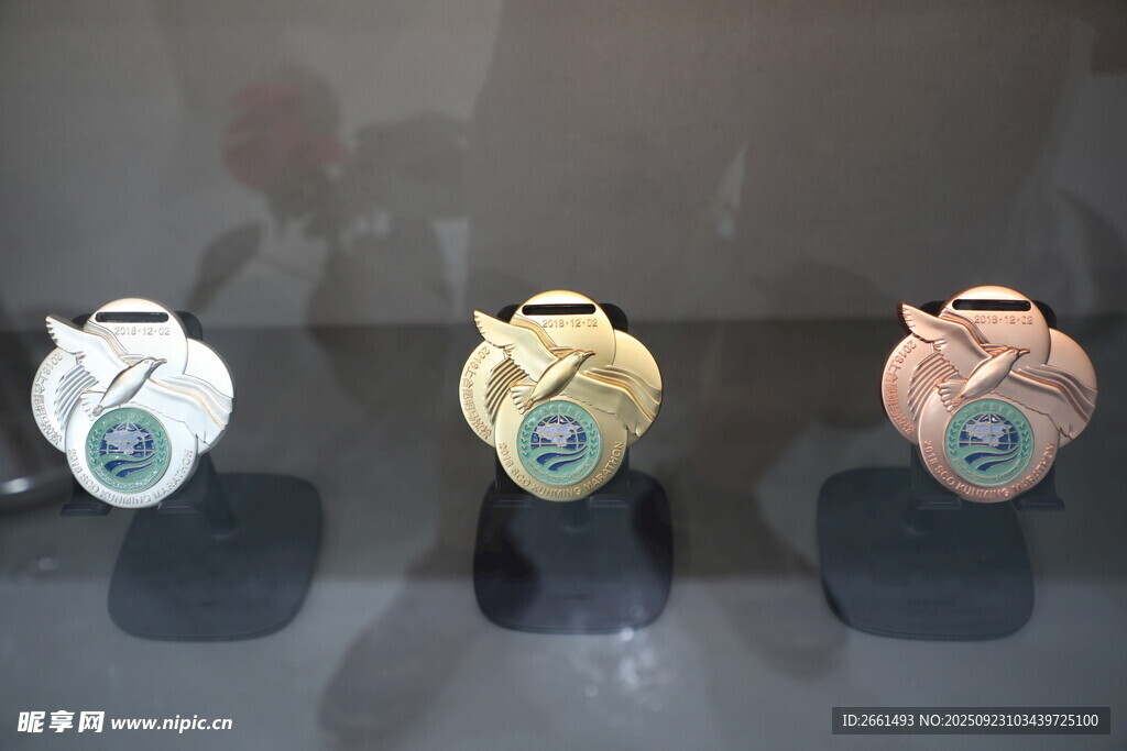 马拉松活动纪念品展示