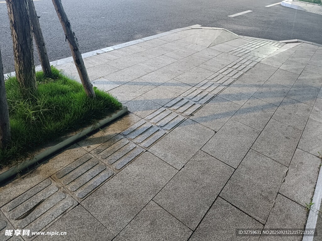 城市人行道及路边景观